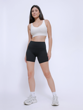 Load image into Gallery viewer, Stride Mid Thigh Shorts 6” in Jet Black