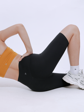 Load image into Gallery viewer, Energy Biker Shorts 9" in Jet Black