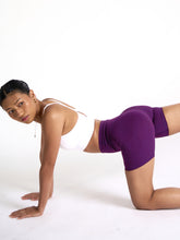 Load image into Gallery viewer, Stride Mid Thigh Shorts 6” in Berry Sangria