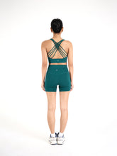 Load image into Gallery viewer, Stride Mid Thigh Shorts 6” in Mojito