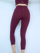 Load image into Gallery viewer, Fresh Start Crop Leggings in Merlot