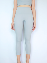 Load image into Gallery viewer, Fresh Start Crop Leggings in Cloud