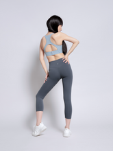 Load image into Gallery viewer, Fresh Start Crop Leggings in Midnight Blue
