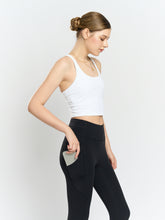 Load image into Gallery viewer, Elite Pocket Leggings in Jet Black
