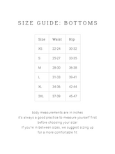 Load image into Gallery viewer, Essential Leggings in Lilac
