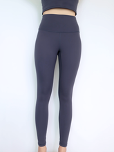 Load image into Gallery viewer, Essential Leggings in Grey Navy
