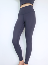 Load image into Gallery viewer, Essential Leggings in Grey Navy

