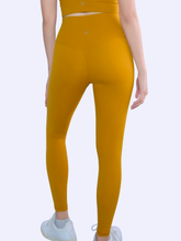 Load image into Gallery viewer, Essential Leggings in Honey
